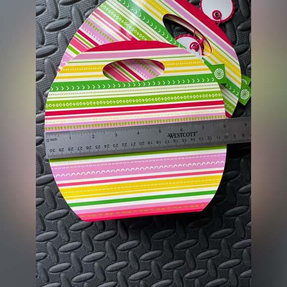 NWT Bath and Body Works lot of 3 Paper Gift Bags - Picture 11 of 14